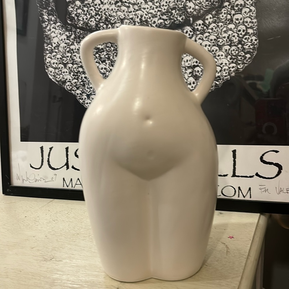 Beautiful body vase